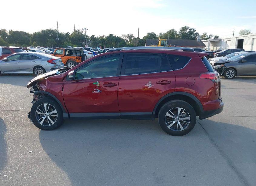 Photo 13 of 2018 Toyota Rav4 ADVENTURE/XLE (VIN 2T3WFREV2JW506136)