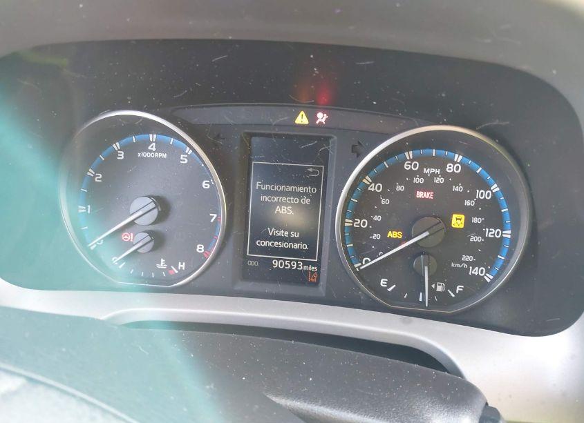 Photo 7 of 2018 Toyota Rav4 ADVENTURE/XLE (VIN 2T3WFREV2JW506136)