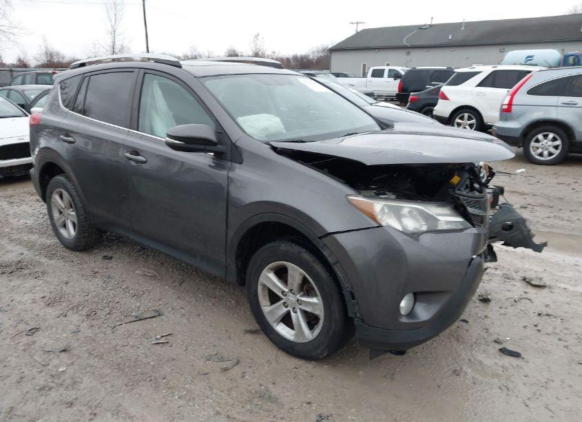 2013 Toyota Rav4 XLE (VIN 2T3WFREV3DW060163) main photo