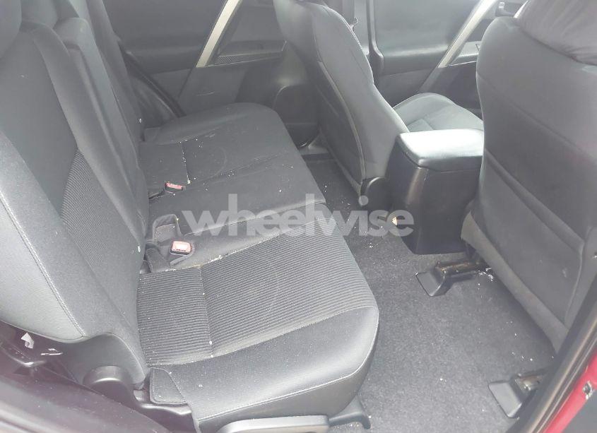 Photo 8 of 2013 Toyota Rav4 XLE (VIN 2T3WFREV3DW071499)