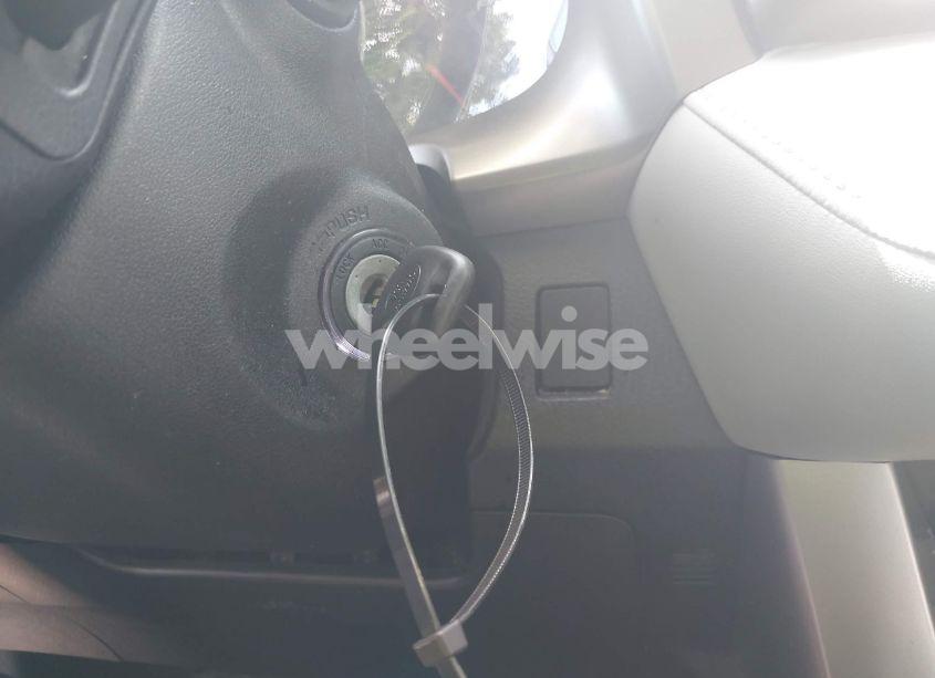 Photo 11 of 2014 Toyota Rav4 XLE (VIN 2T3WFREV3EW112070)