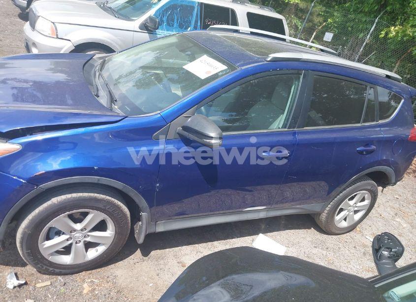 Photo 14 of 2014 Toyota Rav4 XLE (VIN 2T3WFREV3EW112070)