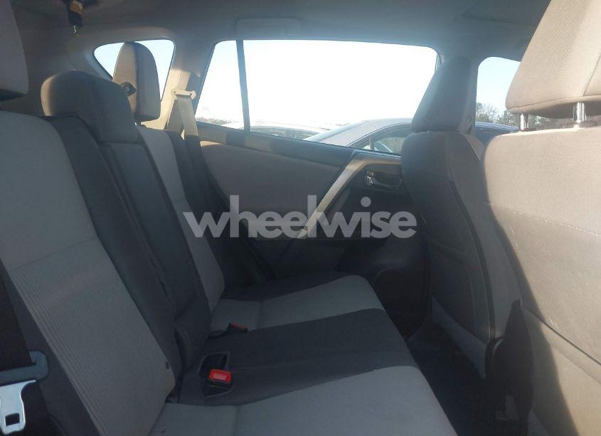 Photo 8 of 2015 Toyota Rav4 XLE (VIN 2T3WFREV3FW140890)