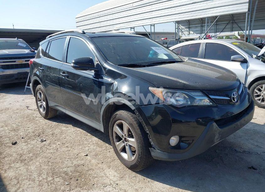 2015 Toyota Rav4 XLE (VIN 2T3WFREV3FW169340) main photo