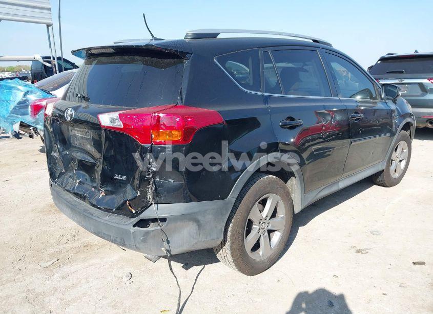 Photo 4 of 2015 Toyota Rav4 XLE (VIN 2T3WFREV3FW169340)