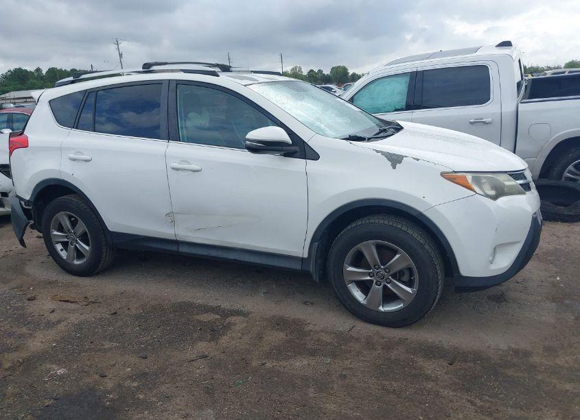 Photo 13 of 2015 Toyota Rav4 XLE (VIN 2T3WFREV3FW210484)