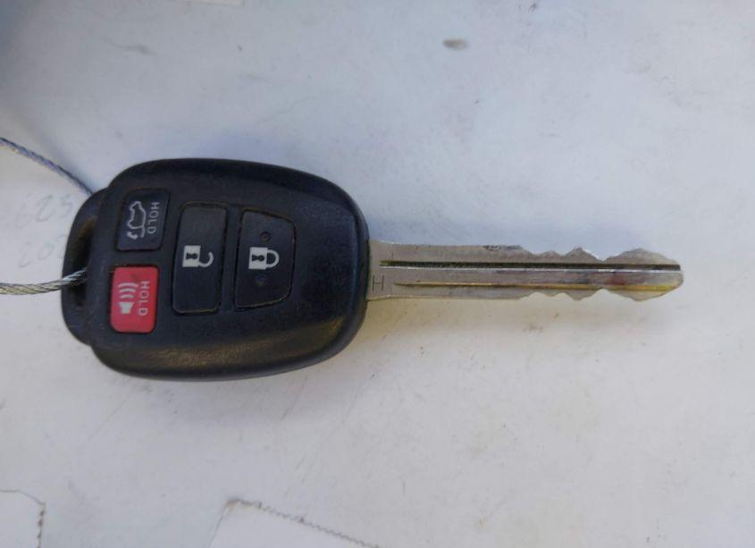 Photo 11 of 2016 Toyota Rav4 XLE (VIN 2T3WFREV3GW241865)