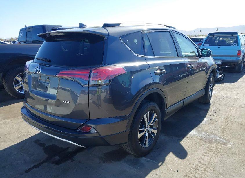 Photo 4 of 2016 Toyota Rav4 XLE (VIN 2T3WFREV3GW241865)