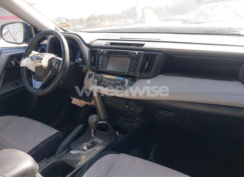 Photo 5 of 2017 Toyota Rav4 XLE (VIN 2T3WFREV3HW403849)