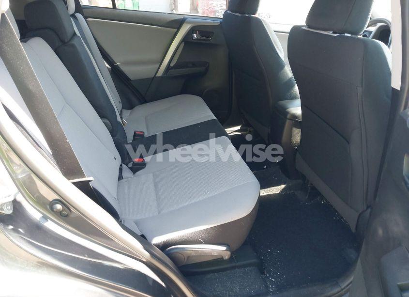 Photo 8 of 2017 Toyota Rav4 XLE (VIN 2T3WFREV3HW403849)