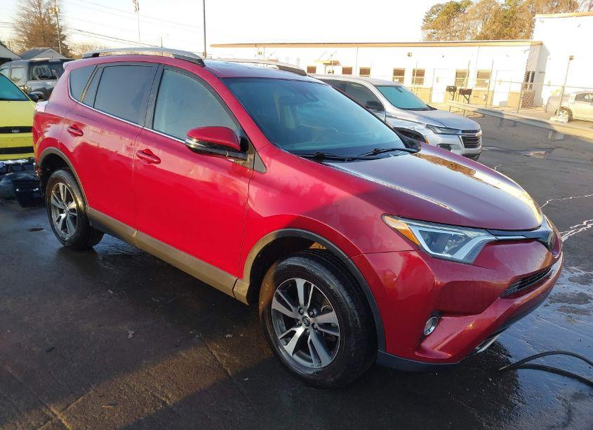 2018 Toyota Rav4 ADVENTURE/XLE (VIN 2T3WFREV3JW411780) main photo