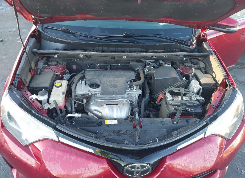 Photo 10 of 2018 Toyota Rav4 ADVENTURE/XLE (VIN 2T3WFREV3JW411780)