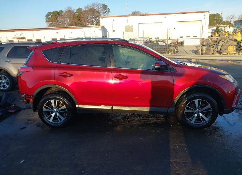 Photo 14 of 2018 Toyota Rav4 ADVENTURE/XLE (VIN 2T3WFREV3JW411780)