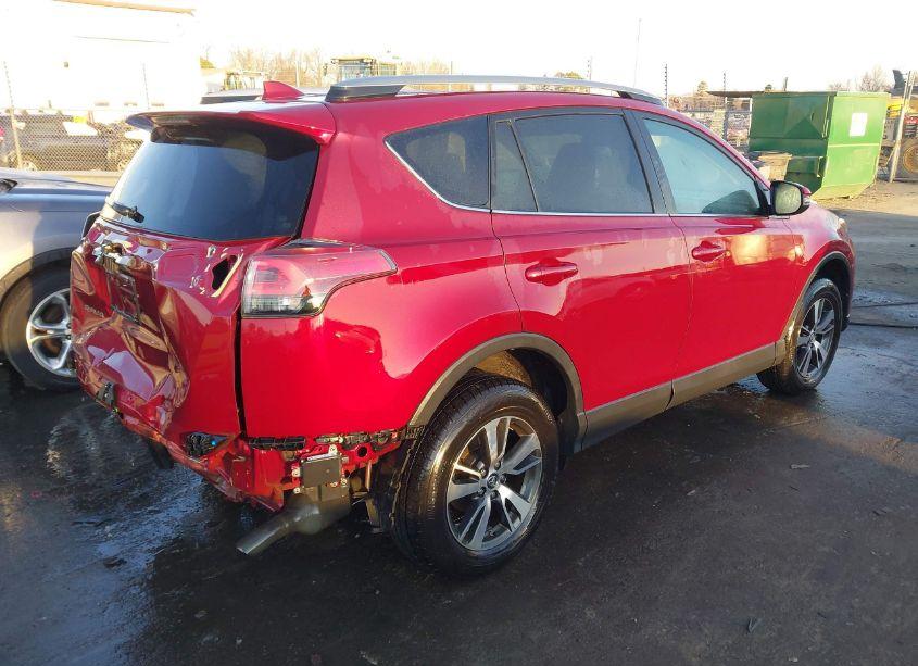 Photo 4 of 2018 Toyota Rav4 ADVENTURE/XLE (VIN 2T3WFREV3JW411780)