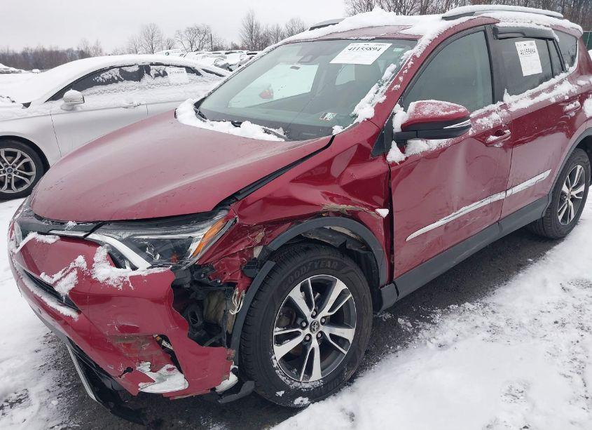 Photo 6 of 2018 Toyota Rav4 ADVENTURE/XLE (VIN 2T3WFREV3JW443161)