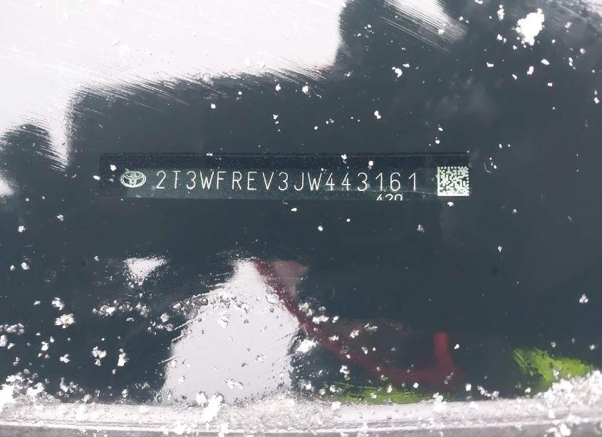 Photo 9 of 2018 Toyota Rav4 ADVENTURE/XLE (VIN 2T3WFREV3JW443161)