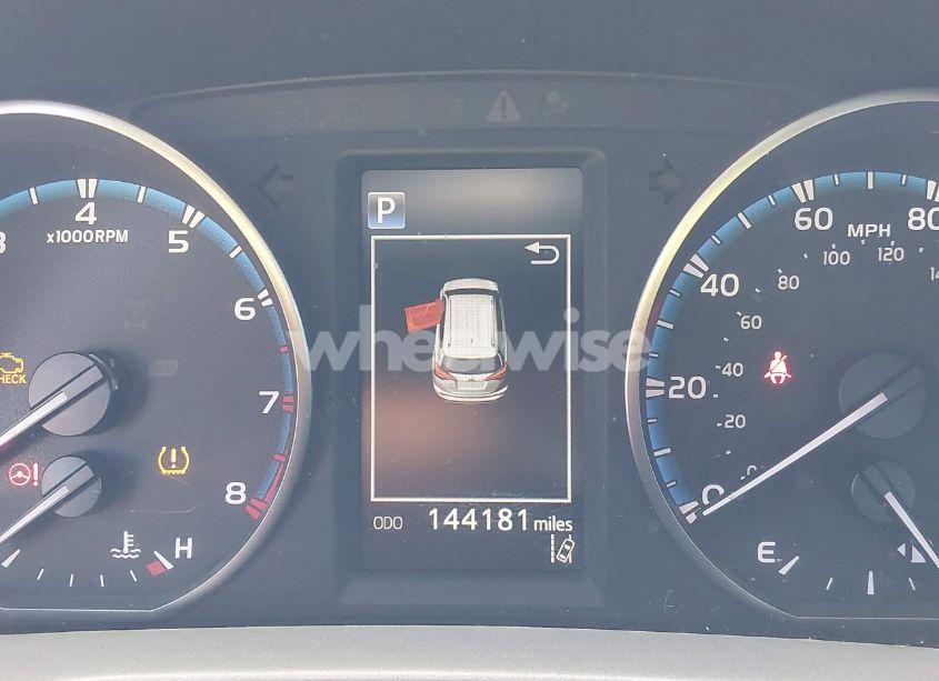 Photo 16 of 2018 Toyota Rav4 XLE (VIN 2T3WFREV3JW446948)