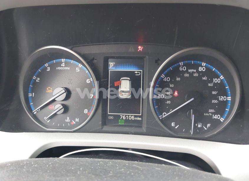 Photo 7 of 2018 Toyota Rav4 ADVENTURE (VIN 2T3WFREV3JW453494)