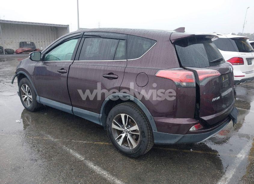 Photo 3 of 2018 Toyota Rav4 XLE (VIN 2T3WFREV3JW471932)