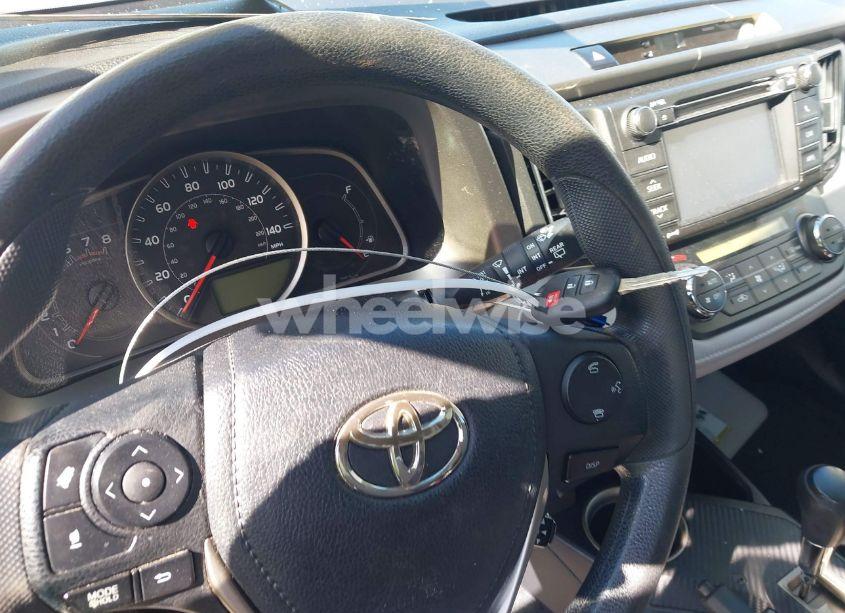Photo 11 of 2013 Toyota Rav4 XLE (VIN 2T3WFREV4DW052363)