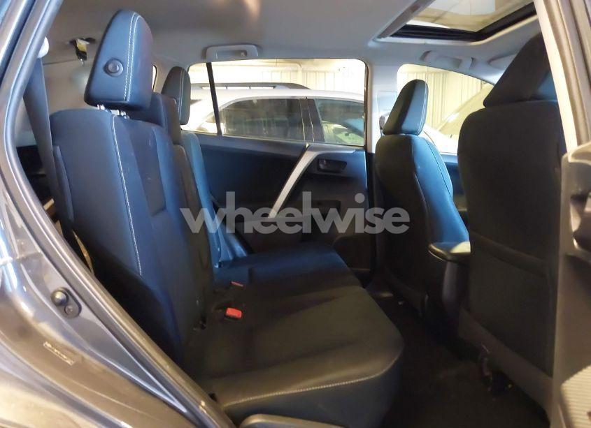 Photo 8 of 2013 Toyota Rav4 XLE (VIN 2T3WFREV4DW071270)