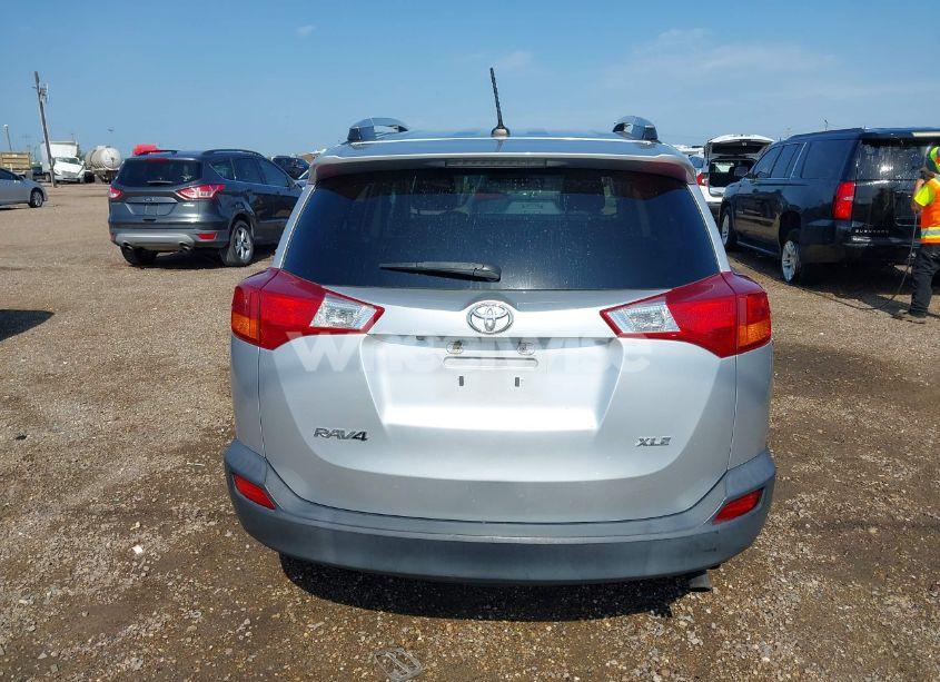 Photo 16 of 2015 Toyota Rav4 XLE (VIN 2T3WFREV4FW160226)