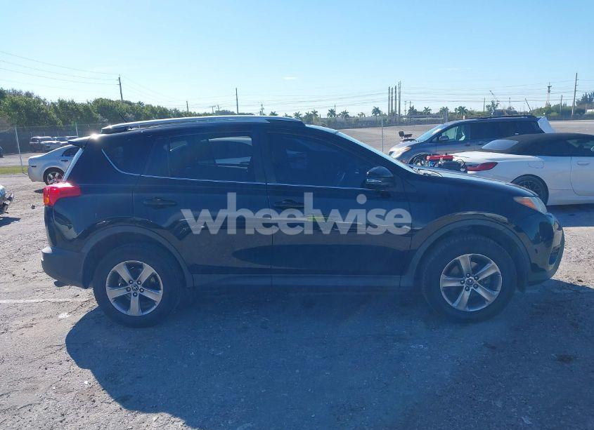 Photo 13 of 2015 Toyota Rav4 XLE (VIN 2T3WFREV4FW167578)