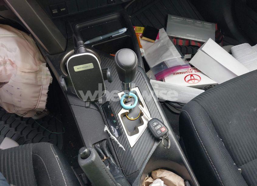 Photo 11 of 2015 Toyota Rav4 XLE (VIN 2T3WFREV4FW183876)