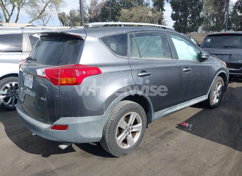 Photo 4 of 2015 Toyota Rav4 XLE (VIN 2T3WFREV4FW183876)