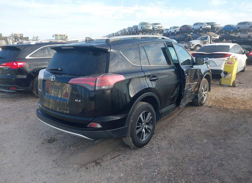 Photo 4 of 2016 Toyota Rav4 XLE (VIN 2T3WFREV4GW247092)