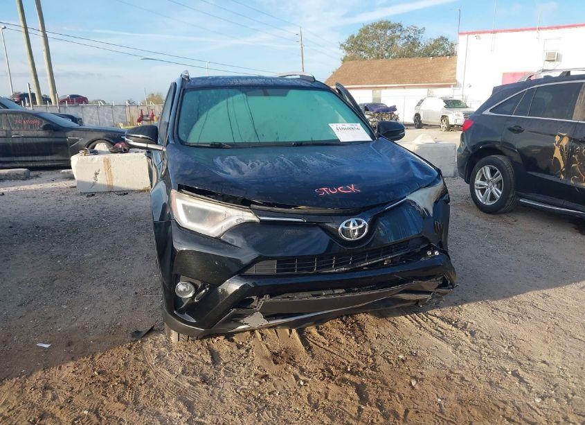 Photo 6 of 2016 Toyota Rav4 XLE (VIN 2T3WFREV4GW247092)