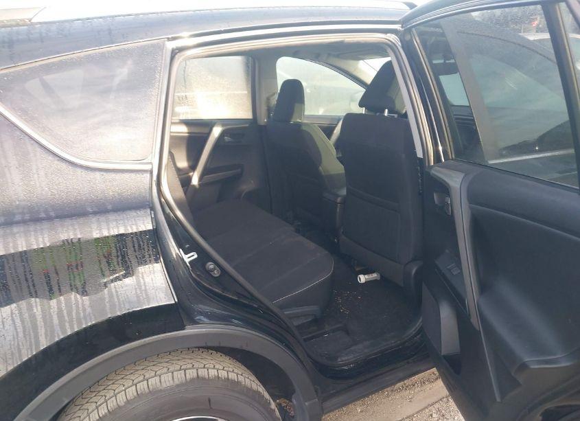 Photo 8 of 2016 Toyota Rav4 XLE (VIN 2T3WFREV4GW247092)