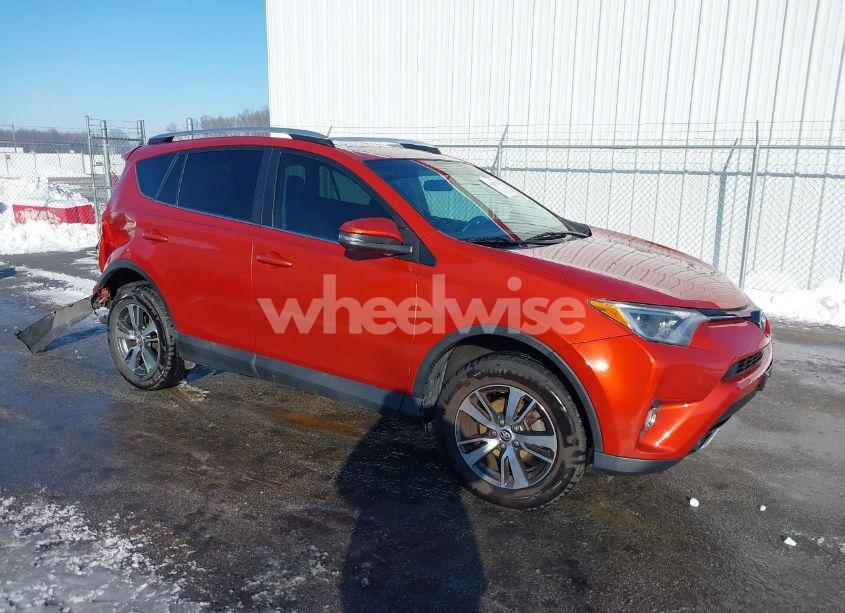 2016 Toyota Rav4 XLE (VIN 2T3WFREV4GW256245) main photo