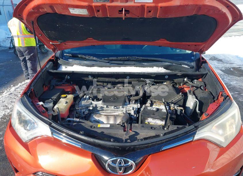 Photo 10 of 2016 Toyota Rav4 XLE (VIN 2T3WFREV4GW256245)
