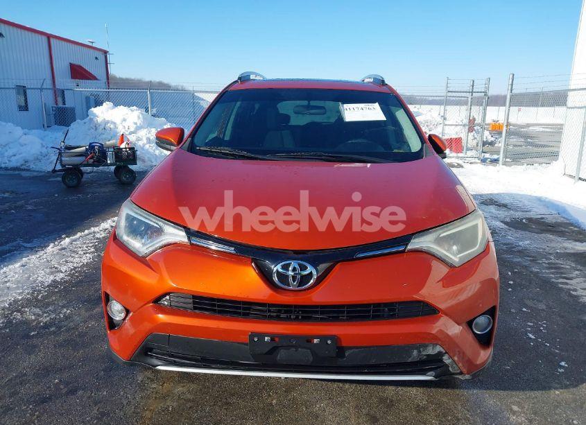 Photo 13 of 2016 Toyota Rav4 XLE (VIN 2T3WFREV4GW256245)