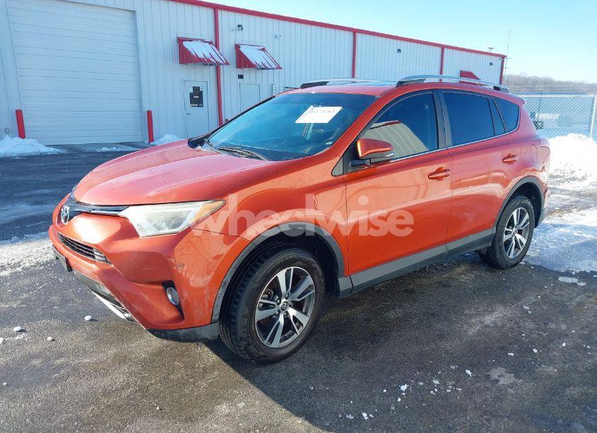 Photo 2 of 2016 Toyota Rav4 XLE (VIN 2T3WFREV4GW256245)