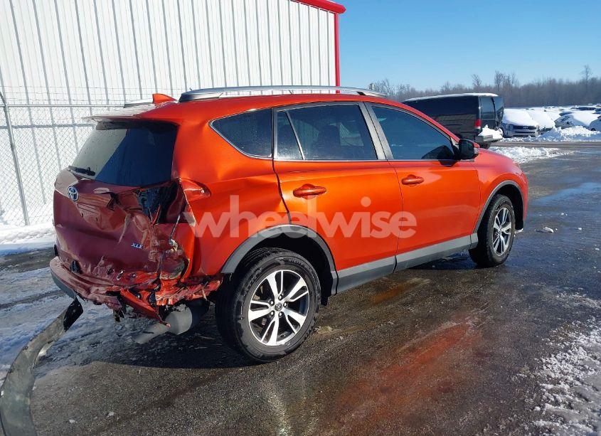 Photo 4 of 2016 Toyota Rav4 XLE (VIN 2T3WFREV4GW256245)