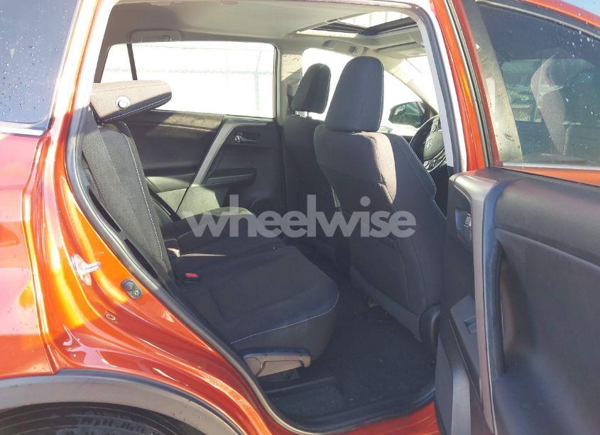 Photo 8 of 2016 Toyota Rav4 XLE (VIN 2T3WFREV4GW256245)