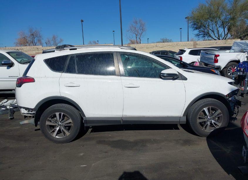 Photo 14 of 2016 Toyota Rav4 XLE (VIN 2T3WFREV4GW265592)
