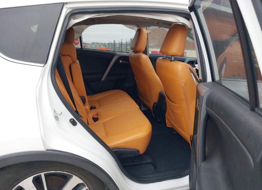 Photo 8 of 2016 Toyota Rav4 XLE (VIN 2T3WFREV4GW267908)