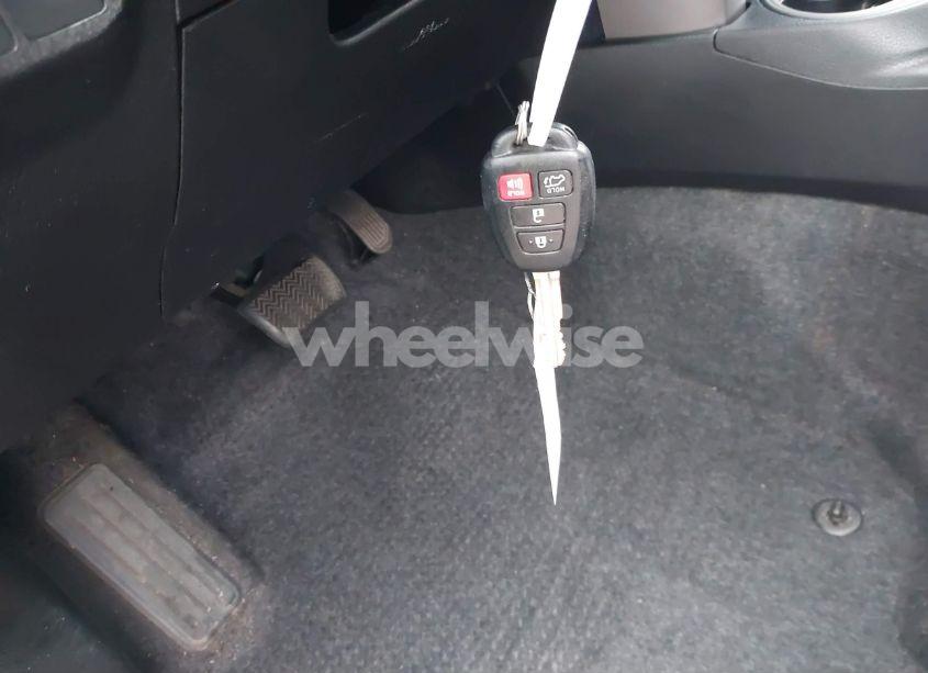 Photo 11 of 2016 Toyota Rav4 XLE (VIN 2T3WFREV4GW287186)