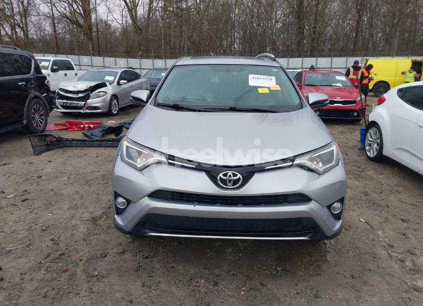 Photo 13 of 2016 Toyota Rav4 XLE (VIN 2T3WFREV4GW287186)