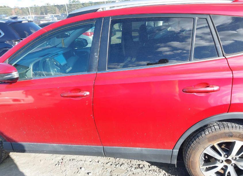 Photo 15 of 2016 Toyota Rav4 XLE (VIN 2T3WFREV4GW305671)