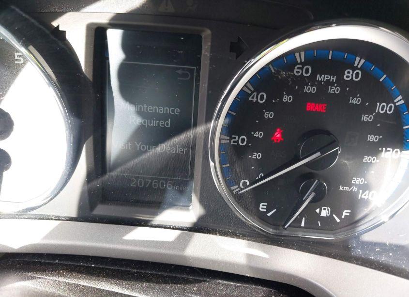 Photo 16 of 2016 Toyota Rav4 XLE (VIN 2T3WFREV4GW305671)