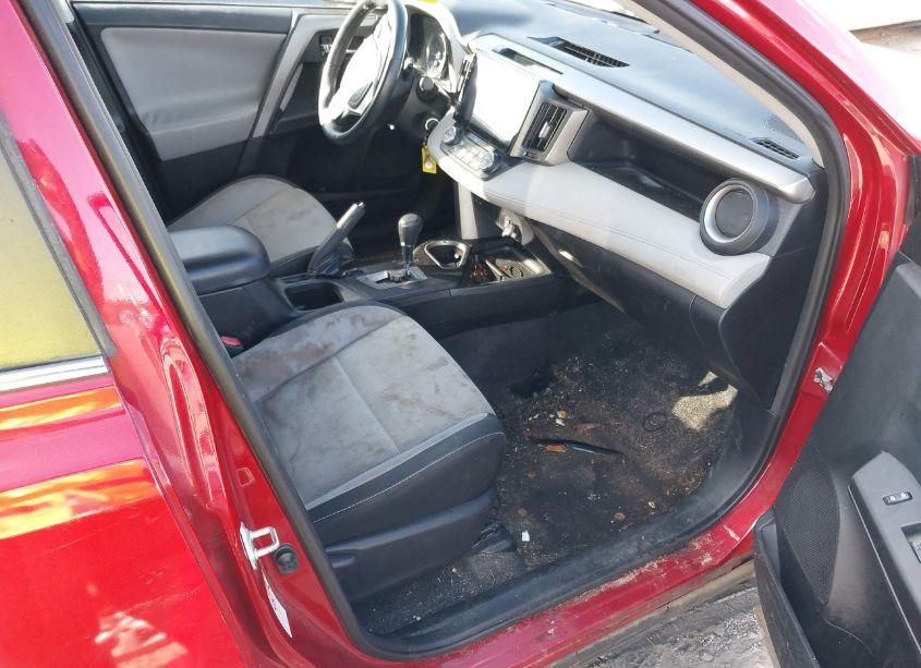 Photo 5 of 2016 Toyota Rav4 XLE (VIN 2T3WFREV4GW305671)