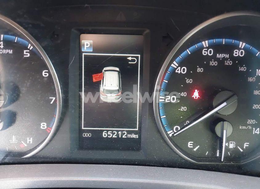 Photo 15 of 2018 Toyota Rav4 ADVENTURE/XLE (VIN 2T3WFREV4JW407124)