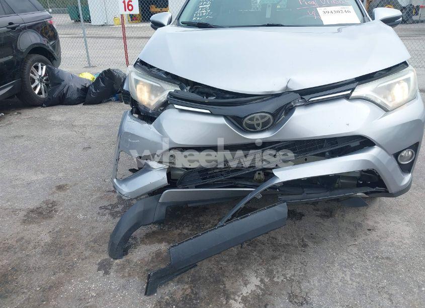 Photo 20 of 2018 Toyota Rav4 XLE (VIN 2T3WFREV4JW410069)