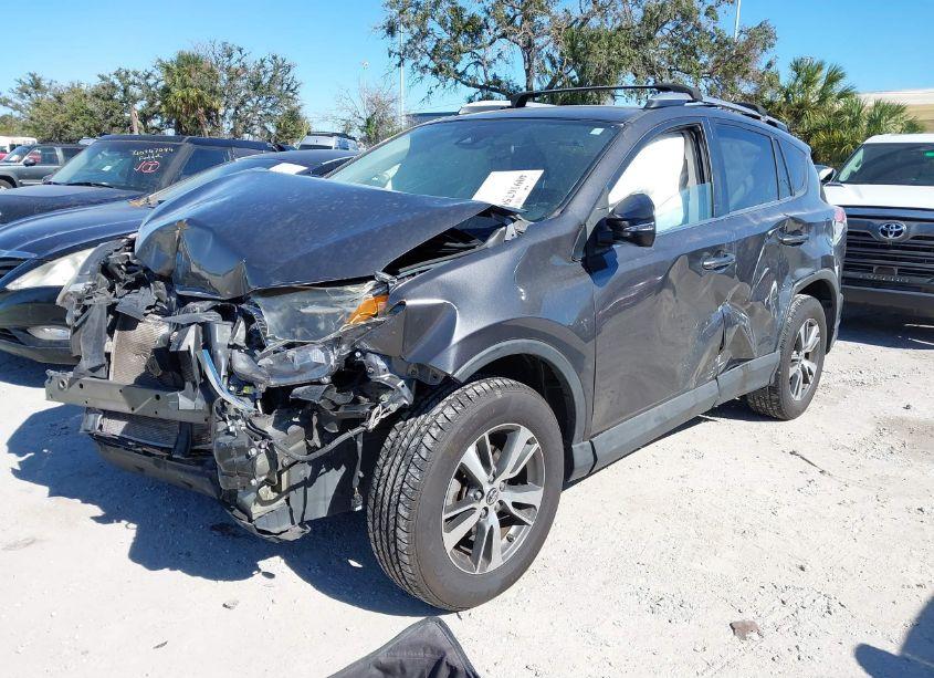 Photo 2 of 2018 Toyota Rav4 ADVENTURE/XLE (VIN 2T3WFREV4JW428734)