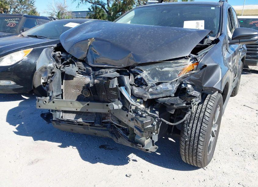 Photo 6 of 2018 Toyota Rav4 ADVENTURE/XLE (VIN 2T3WFREV4JW428734)