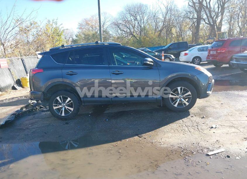 Photo 14 of 2018 Toyota Rav4 ADVENTURE/XLE (VIN 2T3WFREV4JW430970)